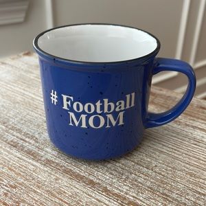 🏈 18 Oz #Football Mom Blue Mug